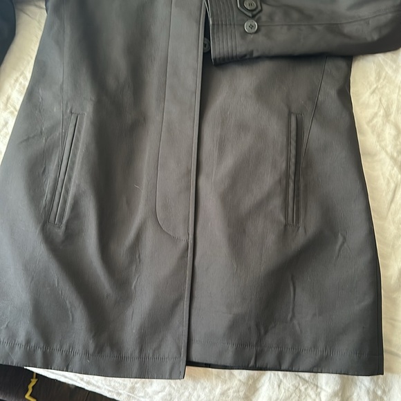 Coat - Picture 4 of 4